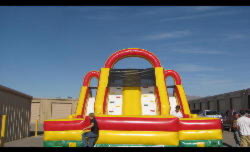Picture Of Back of Large Obstacle Course Jumpmaxx