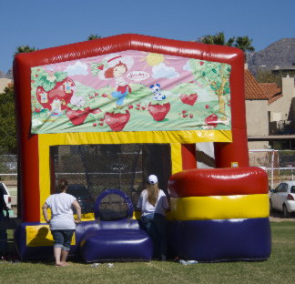 Picture of Stawberry Shortcake Panel Jumping Castle Jumpmaxx Tucson